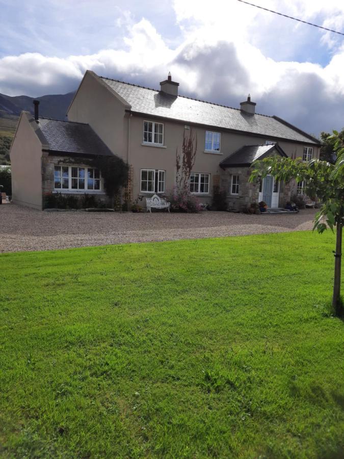 Croagh Patrick Lodge Apartment Westport Exteriör bild
