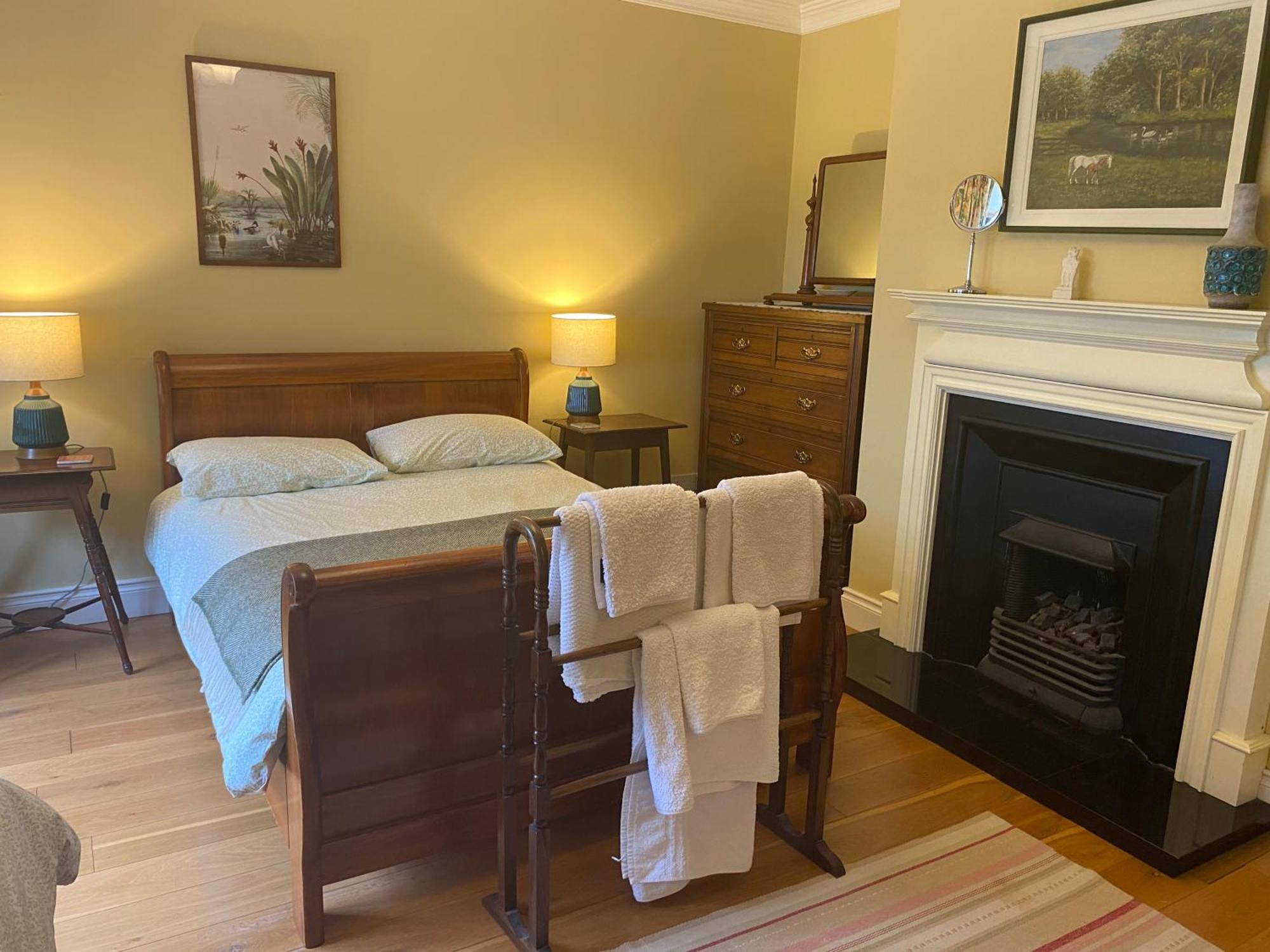 Croagh Patrick Lodge Apartment Westport Exteriör bild